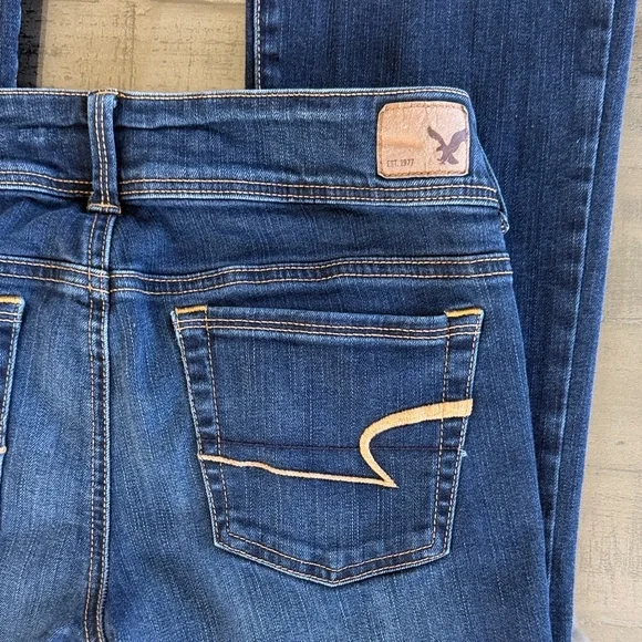 American Eagle Kick Boot Womens Dark Blue Jeans. Womens Size 4. Inseam: 30 inch - Picture 7 of 9